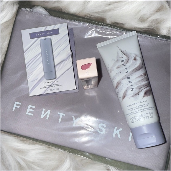 Fenty Beauty Other - Fenty Lavender Cosmetic Bag bundle NIP